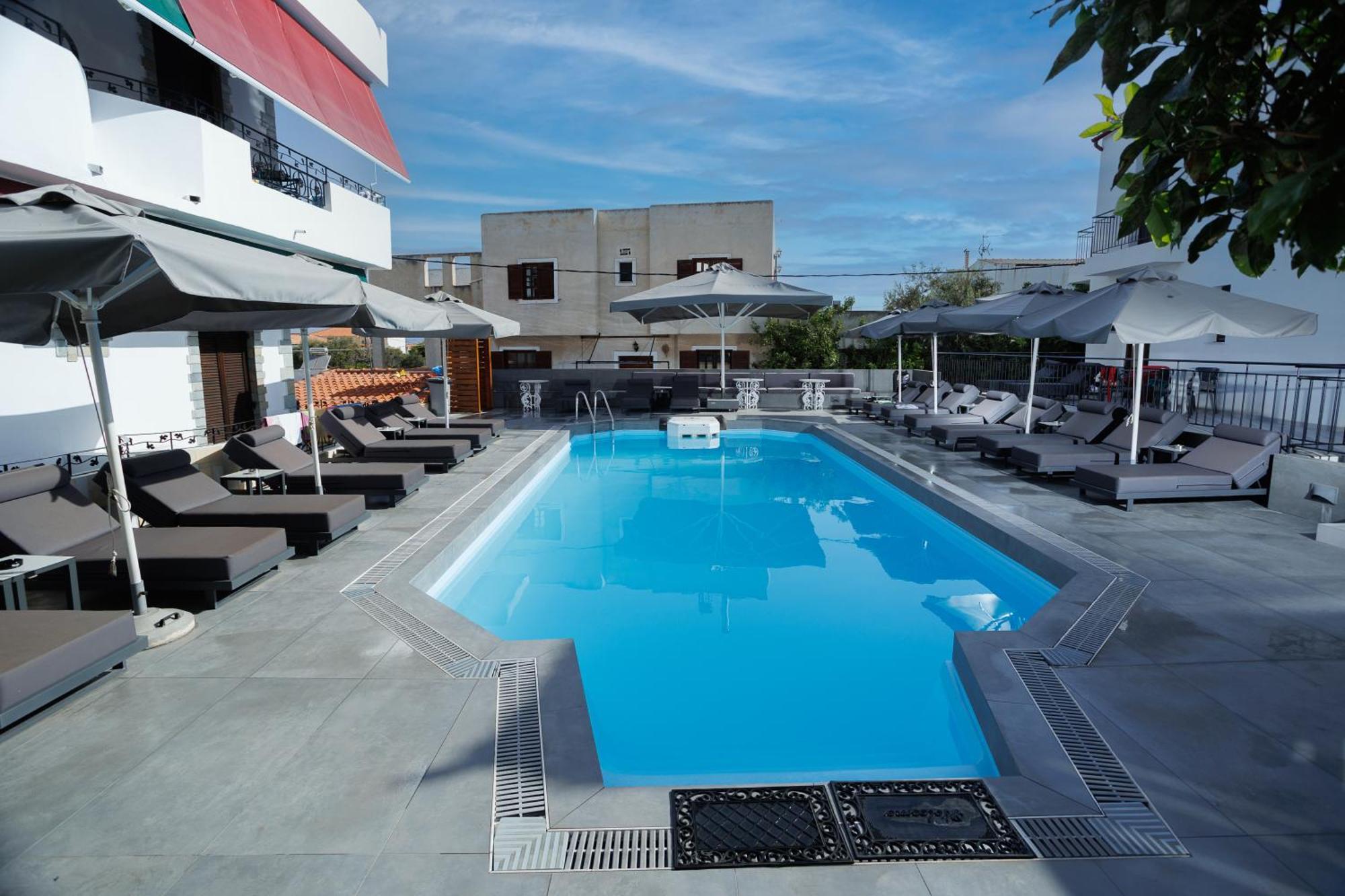 Yianna Hotel Skala  Ngoại thất bức ảnh